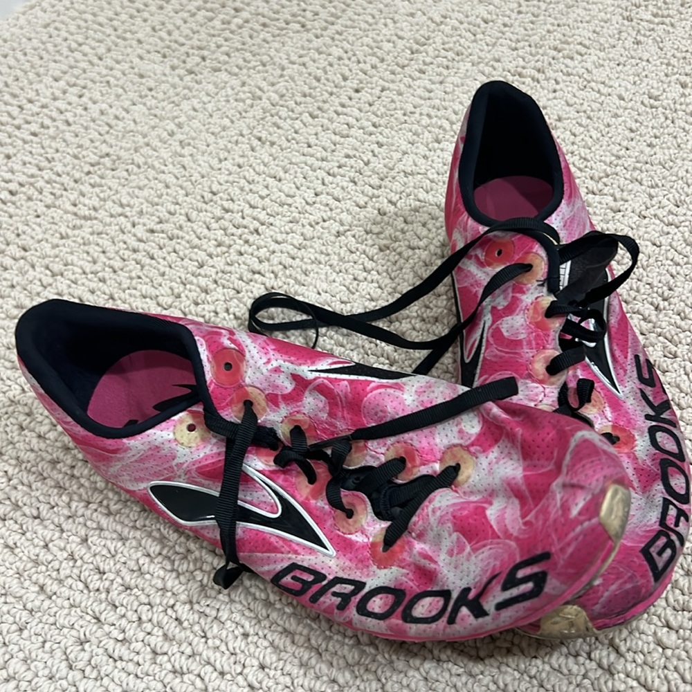 Brooks Mach 15 Spikeless Track shoes size 7 Pink/white/black - Picture 5 of 5